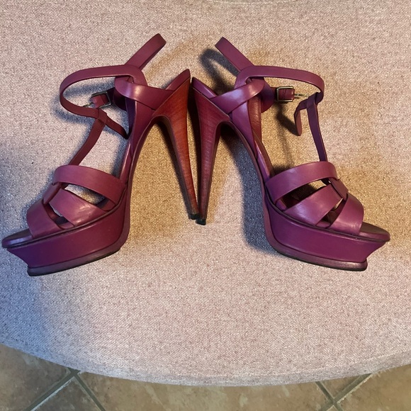 Ysl pre loved tributes color magenta! Size 38 - Picture 2 of 10